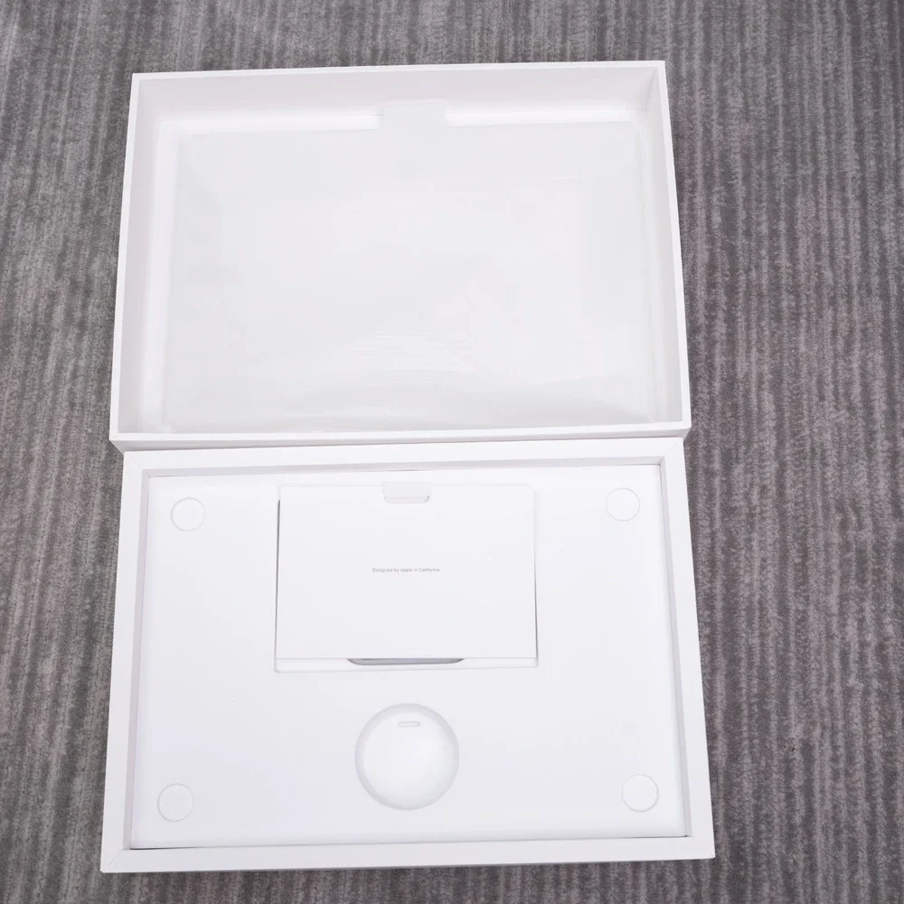 2025 Apple MacBook Pro 16 inch 34 GB 1TB M5 Pro Chip (EMPTY BOX ONLY)